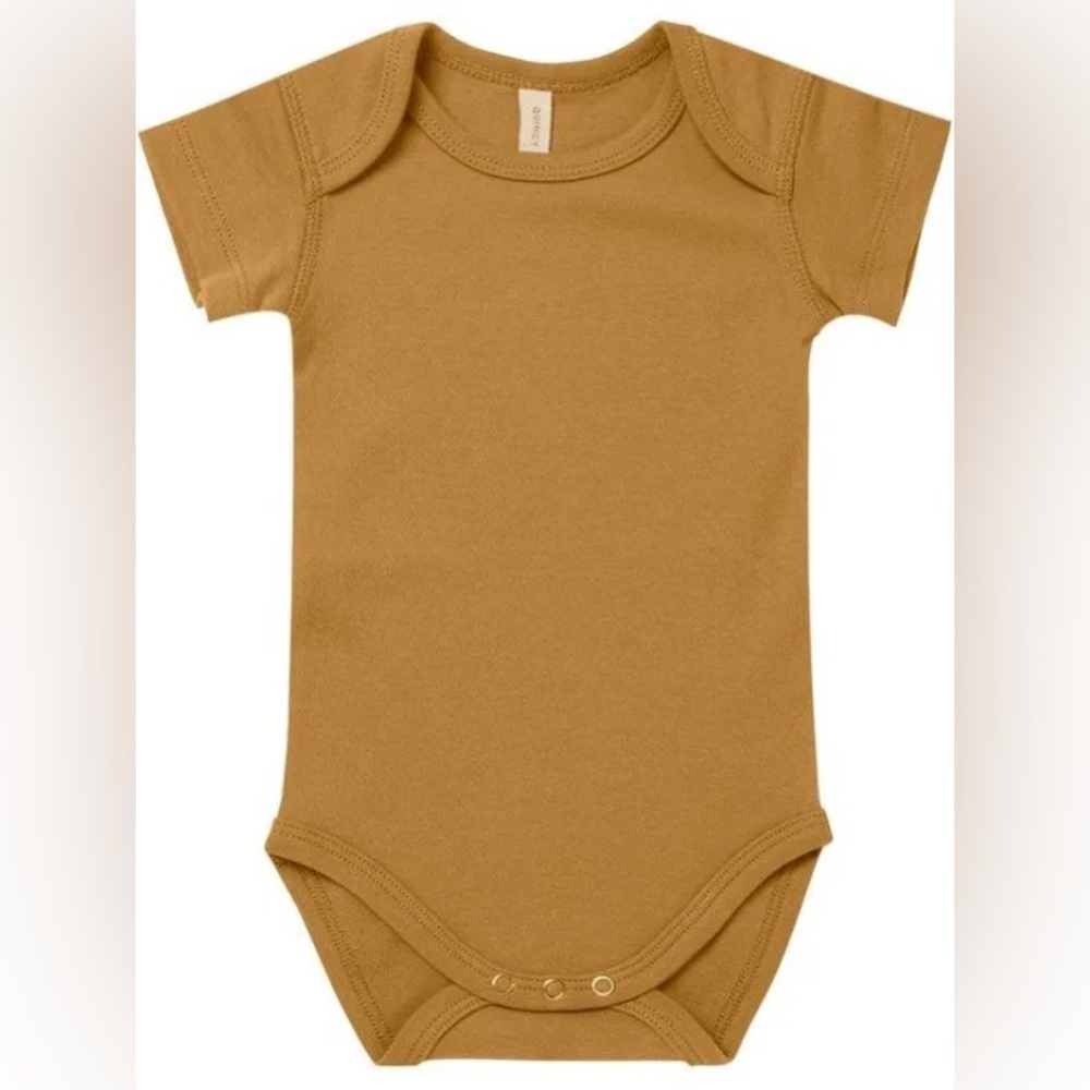 Quincy Mae NWOT 18-24 Short Sleeve Body Suit
